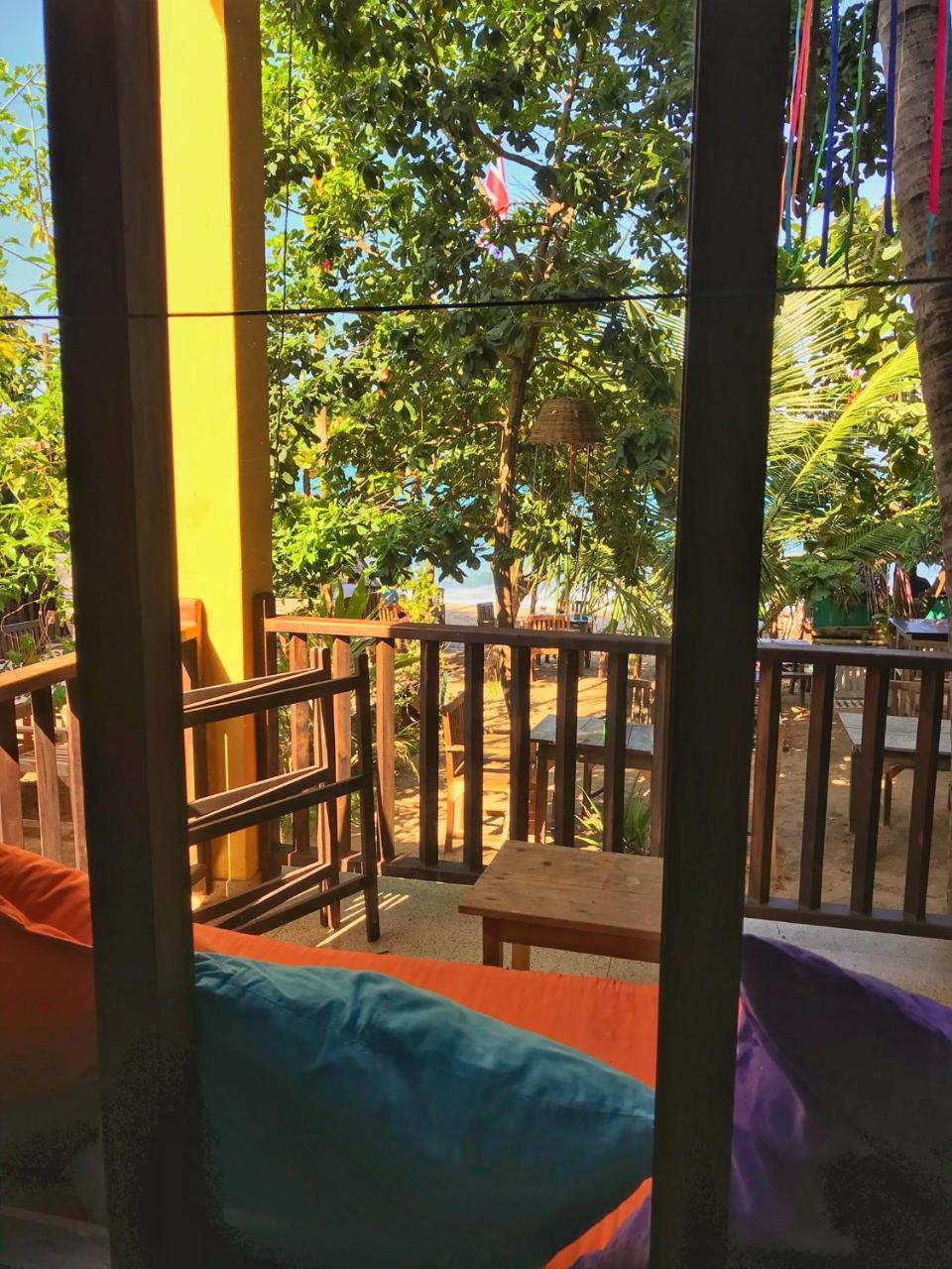 Gecko Restaurant & Rooms Arugam Bay Exterior photo
